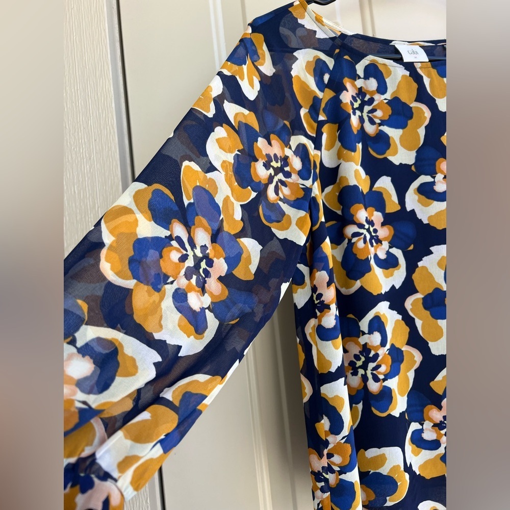 Cabi Lydia Blue and Yellow Floral Print Blouse, size M - Picture 3 of 7